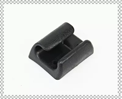 UCHWYT OSŁON PRZECIWSŁONECZNYCH 1968